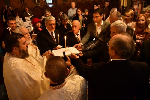 Centenarul Încoronării, sărbătorit și la Parohia „Miron Patriarhul” din București Poza 230219