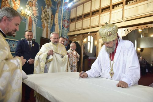 Binecuvântare pentru credincioșii Parohiei Șelimbăr II, județul Sibiu Poza 231807