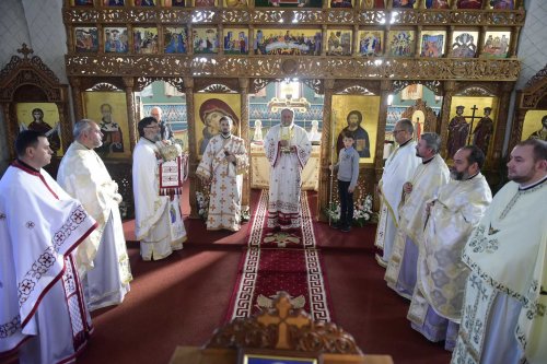 Binecuvântare pentru credincioșii Parohiei Șelimbăr II, județul Sibiu Poza 231811