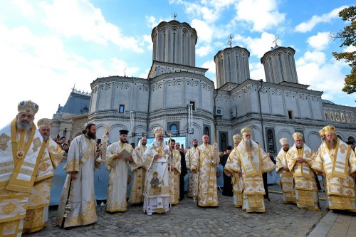 Sărbătoarea Ocrotitorului Bucureștilor pe Colina Patriarhiei Poza 231826