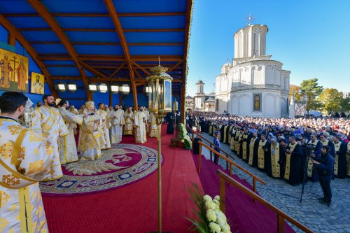 Sărbătoarea Ocrotitorului Bucureștilor pe Colina Patriarhiei Poza 231914