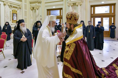 Întrunirea Sfântului Sinod la Palatul Patriarhiei Poza 232069