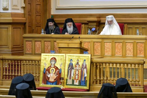 Întrunirea Sfântului Sinod la Palatul Patriarhiei Poza 232120