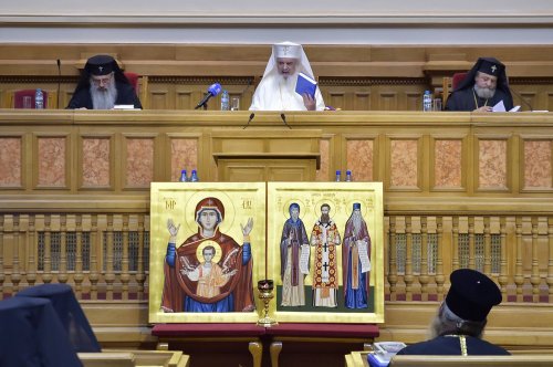 Întrunirea Sfântului Sinod la Palatul Patriarhiei Poza 232136