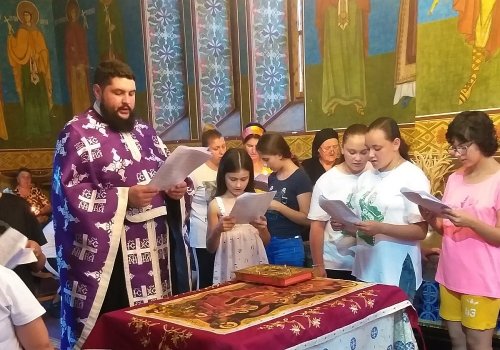 Sfântul Mare Mucenic Dimitrie serbat într-unul din satele Dobrogei Poza 231252