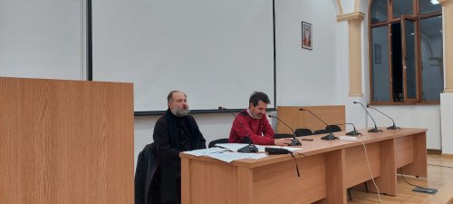Conferință despre isihasm la Facultatea de Teologie Ortodoxă din București Poza 232787