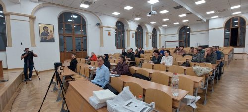 Conferință despre isihasm la Facultatea de Teologie Ortodoxă din București Poza 232788