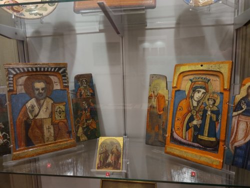 Expoziție dedicată pictorului Gheorghe Tattarescu la Palatul Suțu Poza 233145
