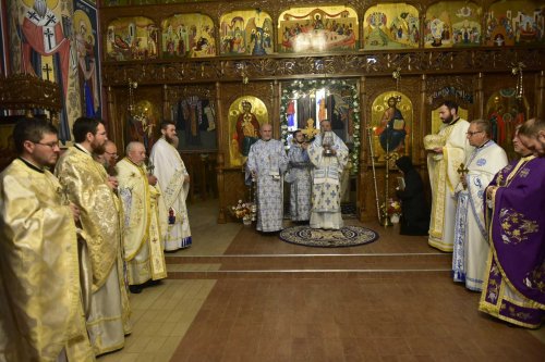Pictura Bisericii „Sfinții Arhangheli” din Sibiu-Ștrand a fost sfințită Poza 233255