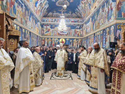 Slujire arhierească la Mănăstirea „Sfinții Arhangheli Mihail și Gavriil” de la Rimetea, Alba Poza 233323