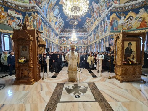 Slujire arhierească la Mănăstirea „Sfinții Arhangheli Mihail și Gavriil” de la Rimetea, Alba Poza 233324