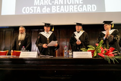Părintele Marc‑Antoine Costa de Beauregard, doctor honoris causa la Iași Poza 233455