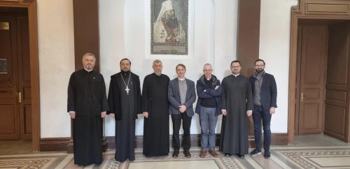 Prelegeri susţinute de un profesor belgian la Facultatea de Teologie Ortodoxă din Bucureşti Poza 233637