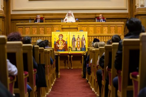Conferință dedicată artei bisericești la Palatul Patriarhiei Poza 234041