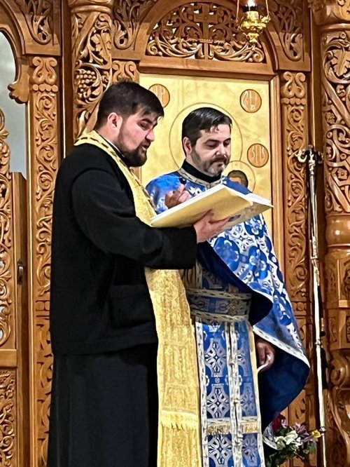 Instalare de preot la Parohia românească „Sfânta Maria” din Gatineau, Canada  Poza 234168