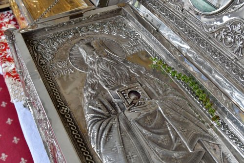 Starețul isihast al Mănăstirii Neamț sărbătorit în Capitală Poza 234193