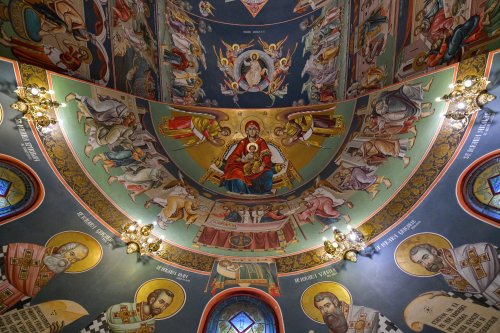 Starețul isihast al Mănăstirii Neamț sărbătorit în Capitală Poza 234221