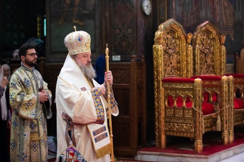 Preacinstire adusă Maicii Domnului la Catedrala Patriarhală Poza 234710