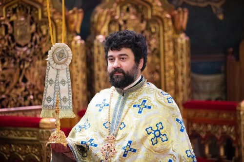Preacinstire adusă Maicii Domnului la Catedrala Patriarhală Poza 234712