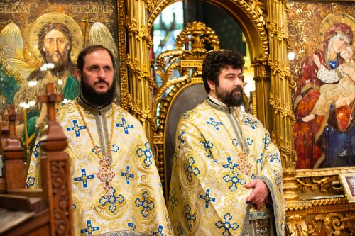 Preacinstire adusă Maicii Domnului la Catedrala Patriarhală Poza 234720