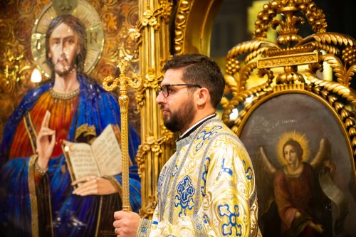 Preacinstire adusă Maicii Domnului la Catedrala Patriarhală Poza 234724