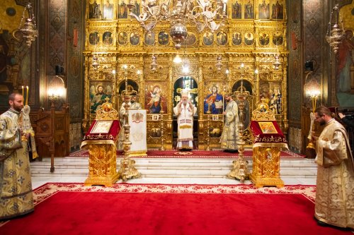 Preacinstire adusă Maicii Domnului la Catedrala Patriarhală Poza 234726