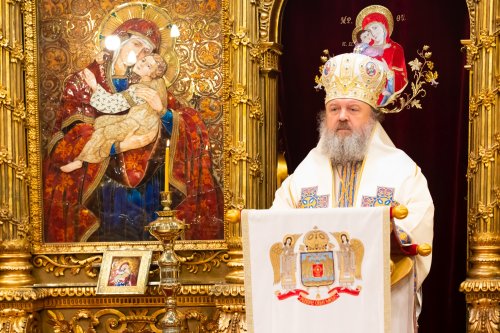Preacinstire adusă Maicii Domnului la Catedrala Patriarhală Poza 234730