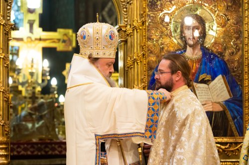 Preacinstire adusă Maicii Domnului la Catedrala Patriarhală Poza 234749