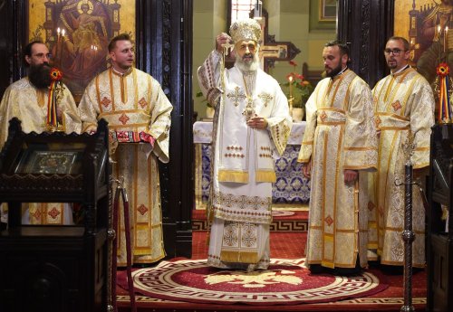 Slujire arhierească la catedrala din Alba Iulia Poza 234667