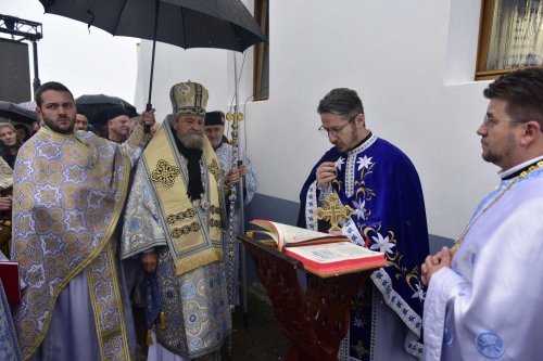 Biserica „Buna Vestire” din Jina, județul Sibiu, a fost resfințită Poza 234862