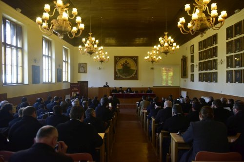 Ședințe preoțești și sfințiri în Arhiepiscopia Sibiului Poza 235008
