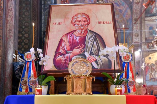 Moaştele Sfântului Apostol Andrei la Catedrala Patriarhală Poza 235602