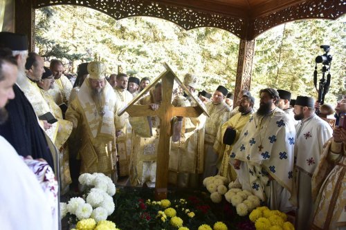 Părintele Arsenie Boca, pomenit la 33 ani de la trecerea în veșnicie Poza 235582