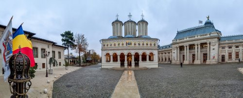 Laudă de seară adusă Ocrotitorului României la Catedrala Patriarhală Poza 235603