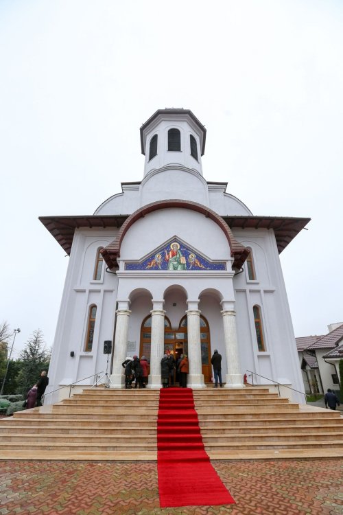 Biserica „Sfântul Apostol Andrei” din Buzău și-a cinstit ocrotitorul Poza 235853
