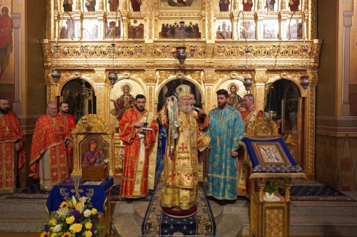 Sărbătoarea Sfântului Apostol Andrei la Catedrala Arhiepiscopală din Târgoviște Poza 235850
