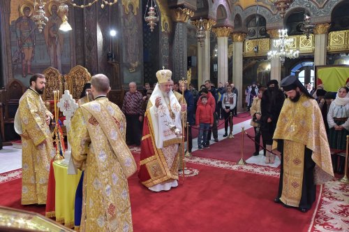 Patriarhul României a săvârşit slujba de Te Deum la Ziua Naţională