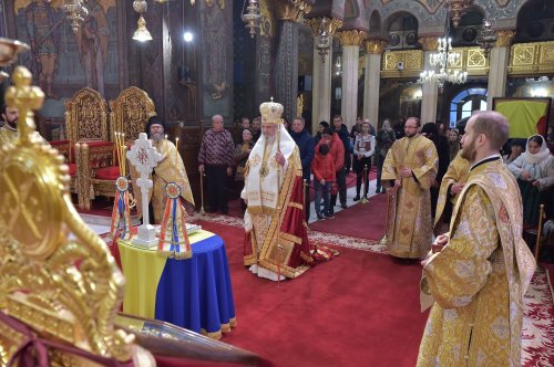 Patriarhul României a săvârşit Te Deum-ul de Ziua Naţională Poza 235876