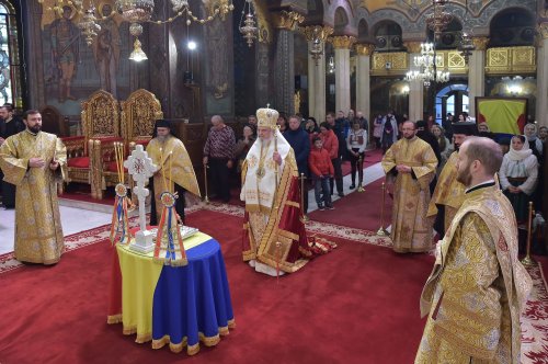 Patriarhul României a săvârşit Te Deum-ul de Ziua Naţională Poza 235878