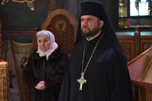 Patriarhul României a săvârşit Te Deum-ul de Ziua Naţională Poza 235889