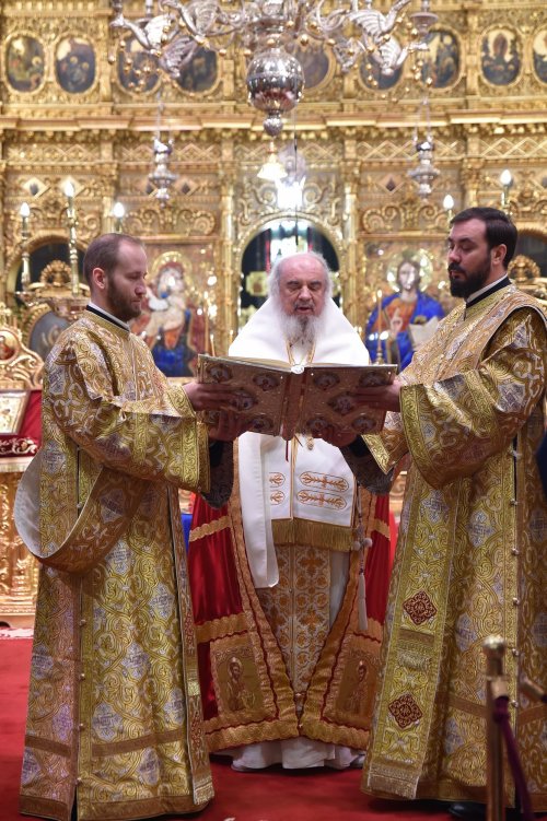 Patriarhul României a săvârşit Te Deum-ul de Ziua Naţională Poza 235892