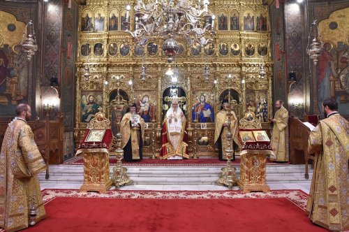 Patriarhul României a săvârşit Te Deum-ul de Ziua Naţională Poza 235894