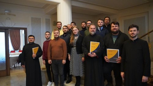 Lucrător de tineret - un nou curs derulat de Centrul de Formare Continuă al Arhiepiscopiei Iașilor Poza 235965