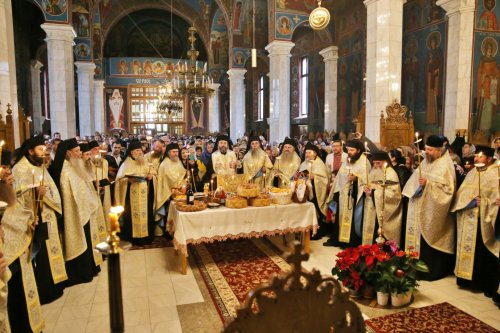Părinții Cleopa Ilie, Ioanichie Bălan și Paisie Olaru au fost pomeniți la Mănăstirea Sihăstria Poza 236049