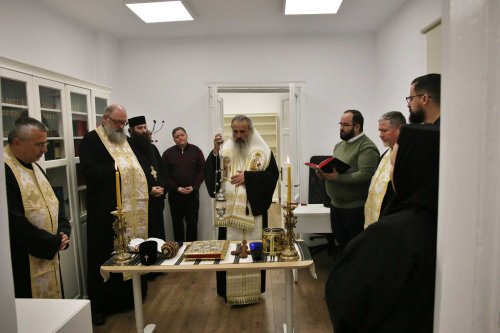 Sfințirea sediului Centrului de Studii Patristice al Arhiepiscopiei Iașilor Poza 235968