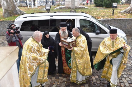 Brâul Maicii Domnului a ajuns la Biserica „Sfântul Gheorghe”-Nou din Capitală