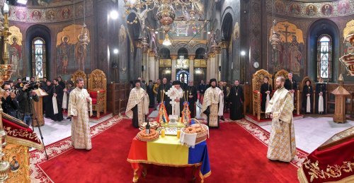 Pomenirea Regelui Mihai I la Catedrala Patriarhală Poza 236224