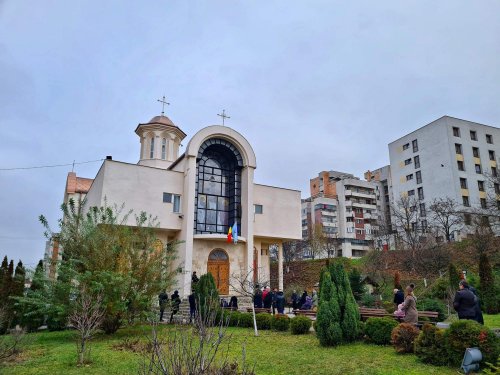 Binecuvântarea lucrărilor din Parohia „Sfântul Apostol Toma” din Cluj-Napoca Poza 236421