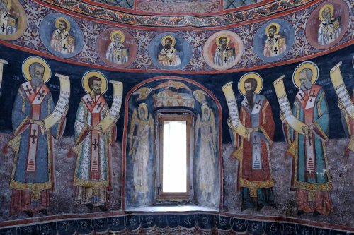 Sub protecția Sfântului Nicolae la Mănăstirea Sitaru Poza 236455