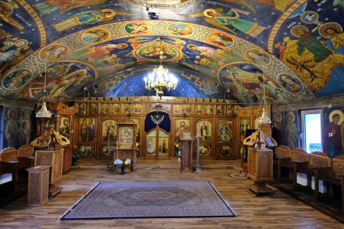 Sub protecția Sfântului Nicolae la Mănăstirea Sitaru Poza 236463
